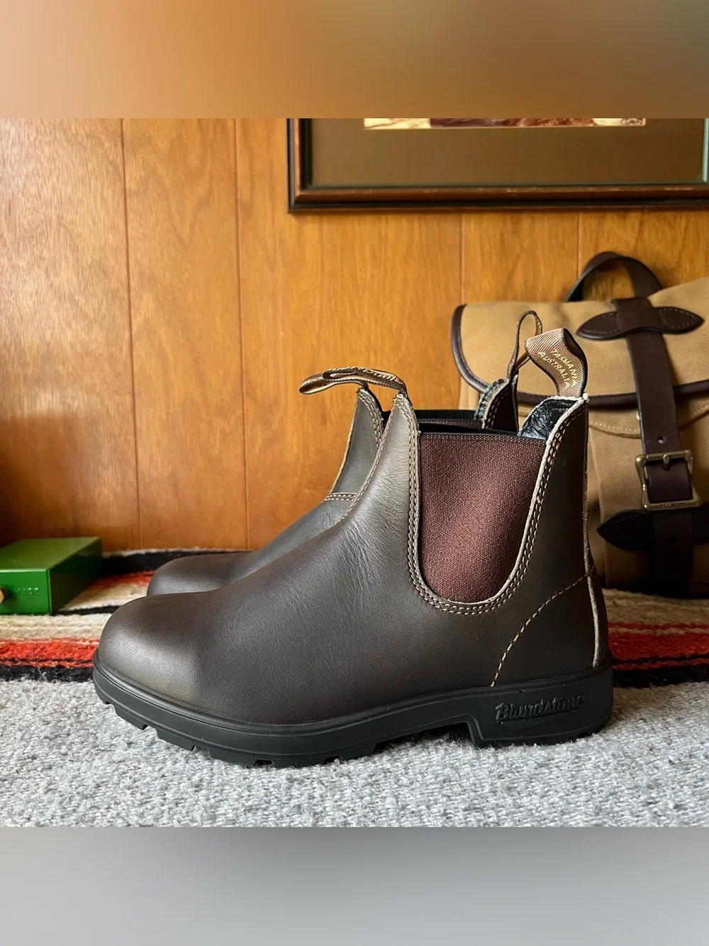 Blundstone Chelsea Boots Brown Leather - Picture 1 of 13
